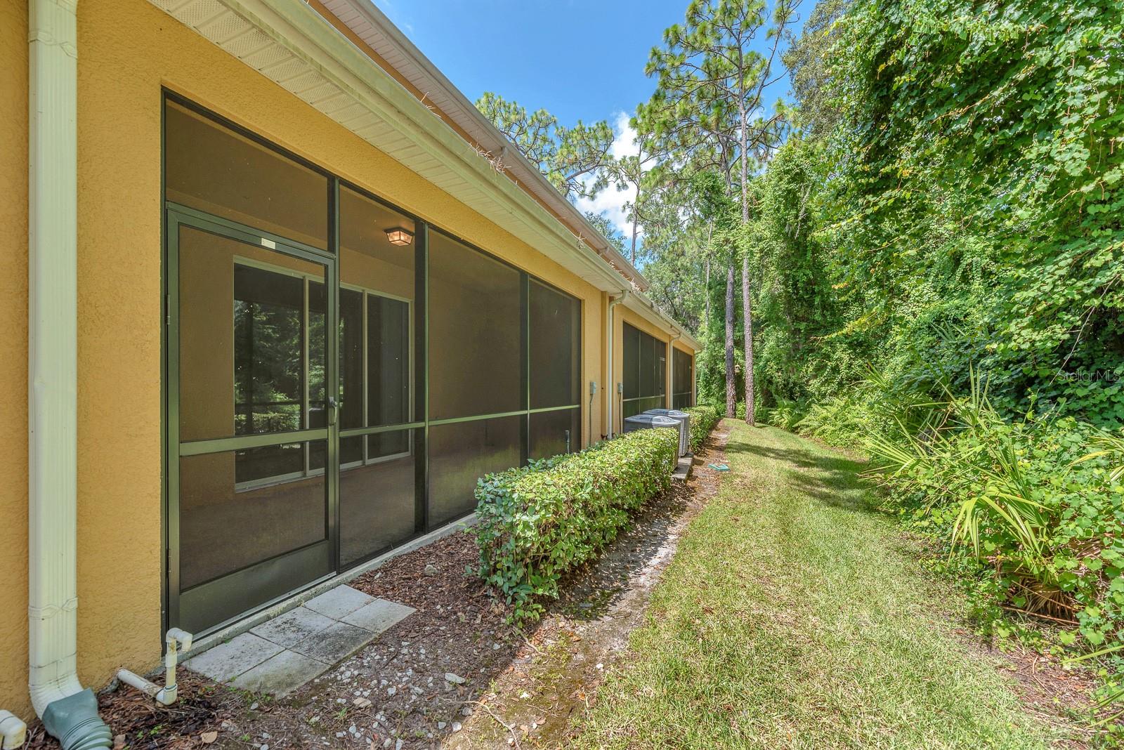 HIDDEN RIVER TWNHMS PH 2 - Residential Lease