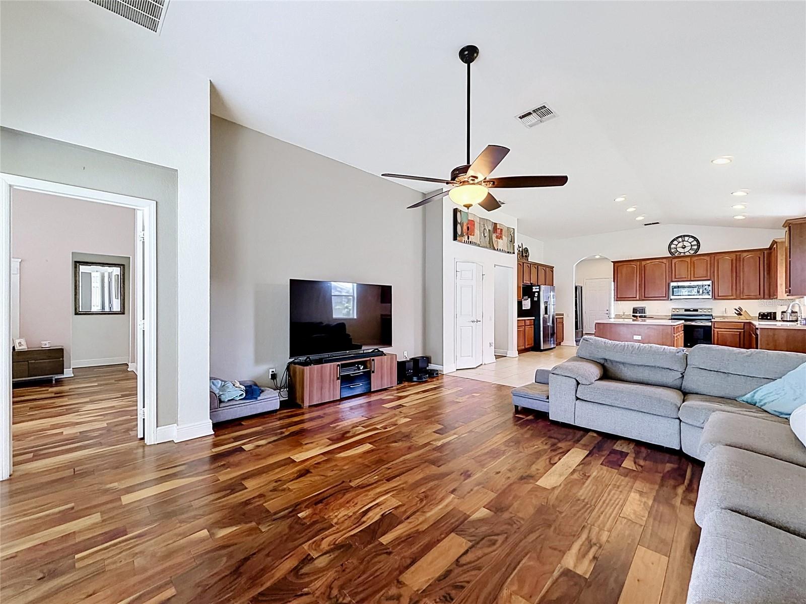 SPRING ISLE - Residential Lease