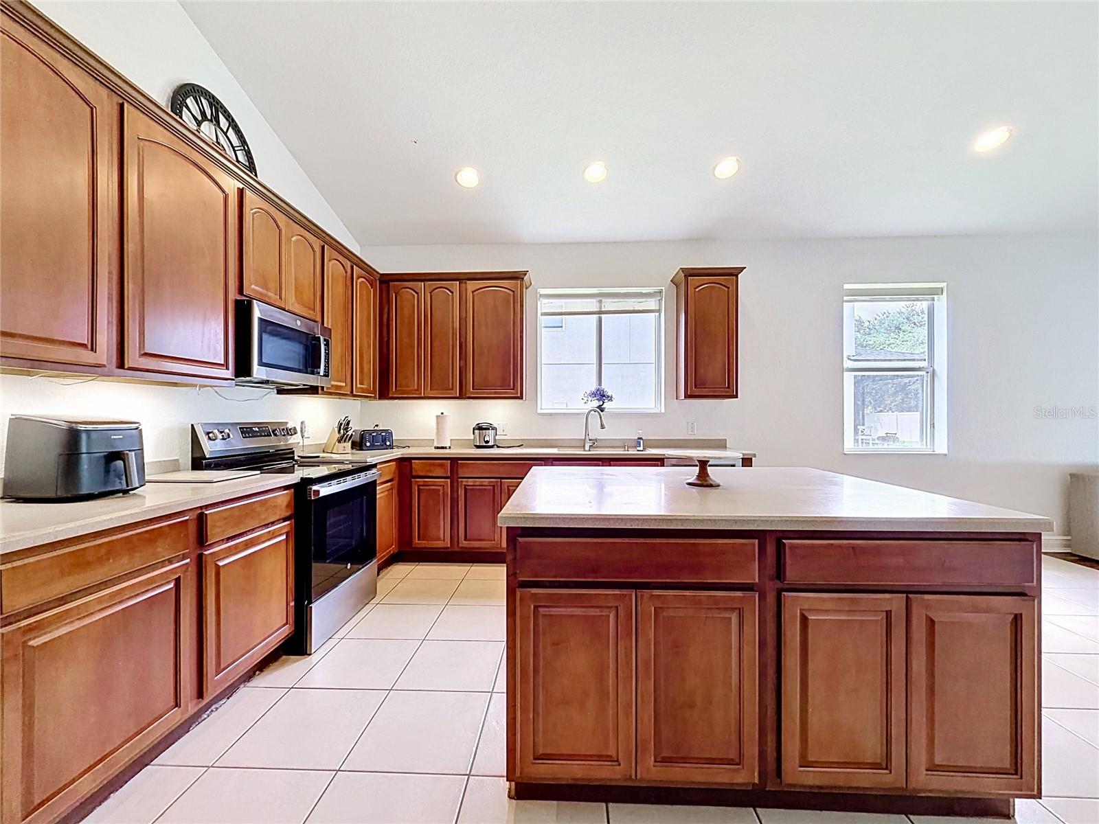 SPRING ISLE - Residential Lease