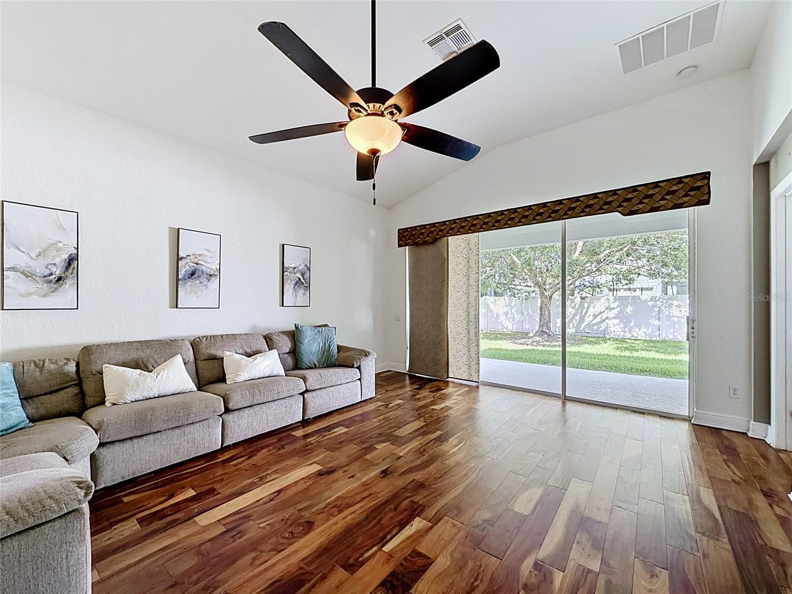 SPRING ISLE - Residential Lease