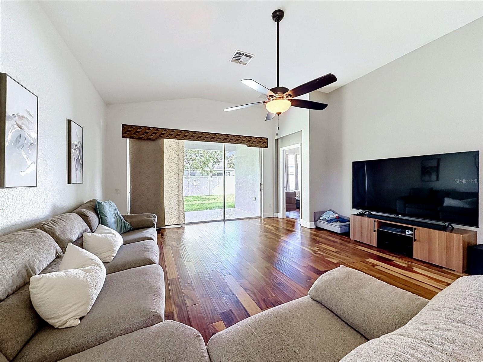 SPRING ISLE - Residential Lease
