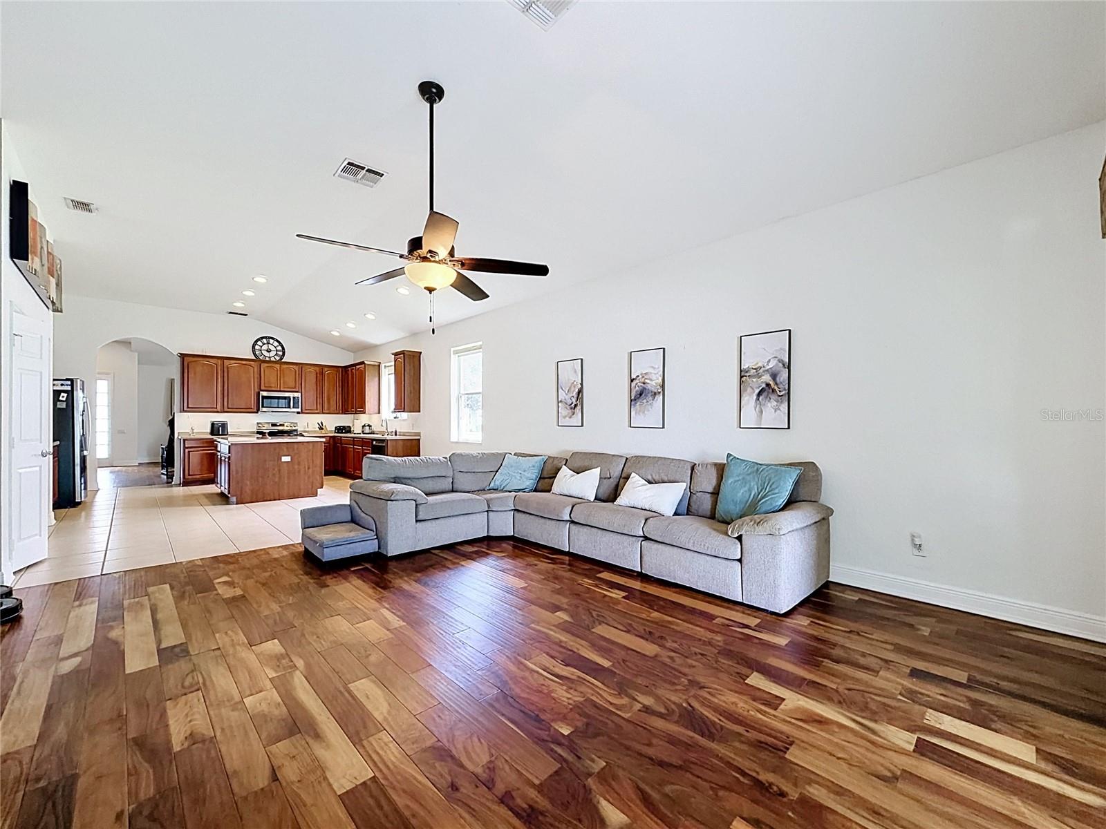 SPRING ISLE - Residential Lease