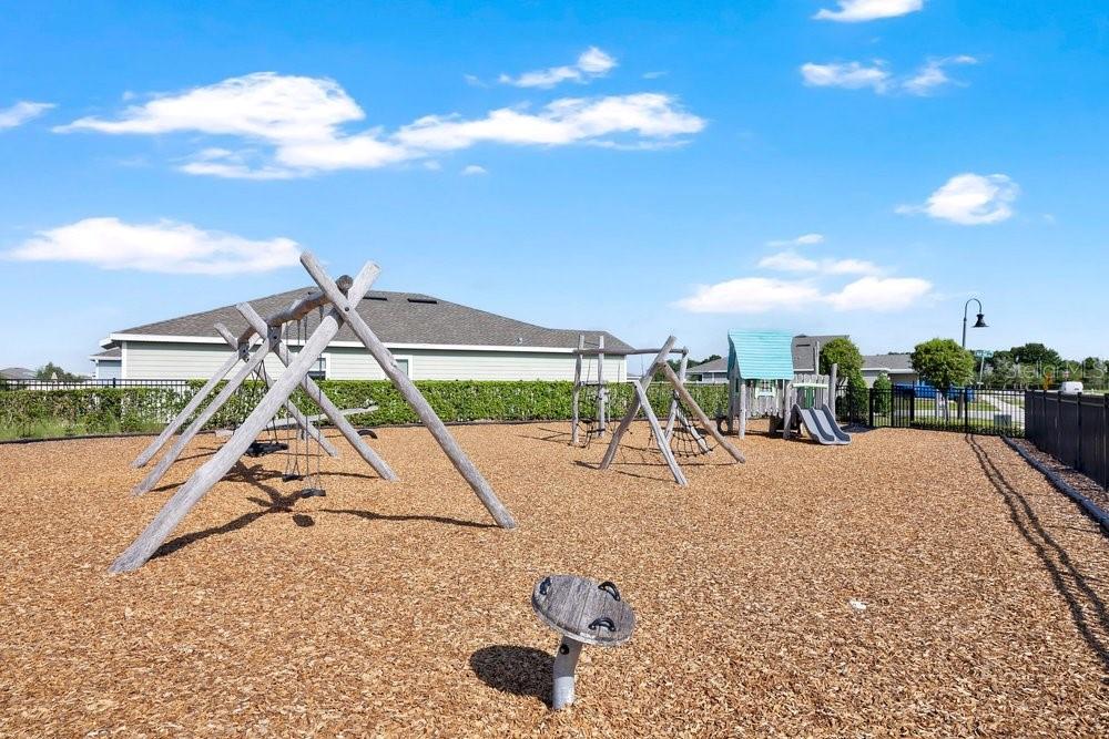 STOREY CREEK PH 1 - Residential