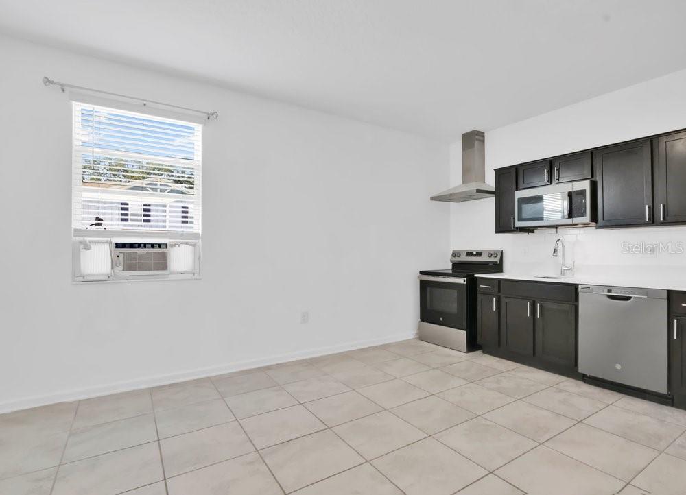 STOREY CREEK PH 1 - Residential