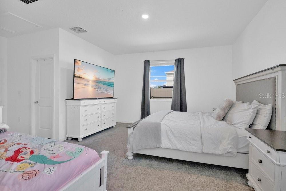 STOREY CREEK PH 1 - Residential