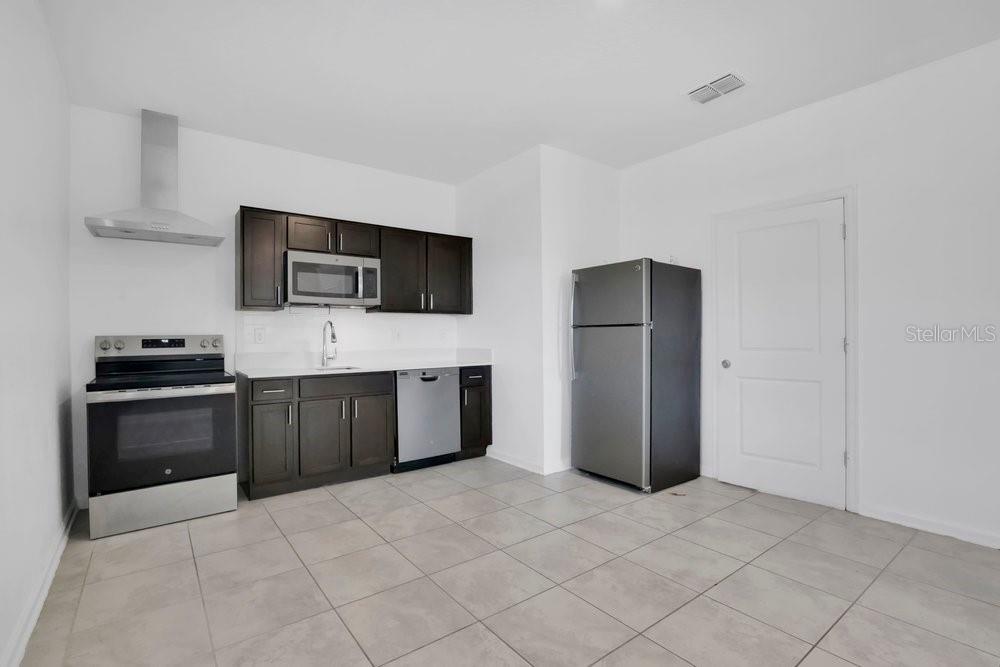 STOREY CREEK PH 1 - Residential