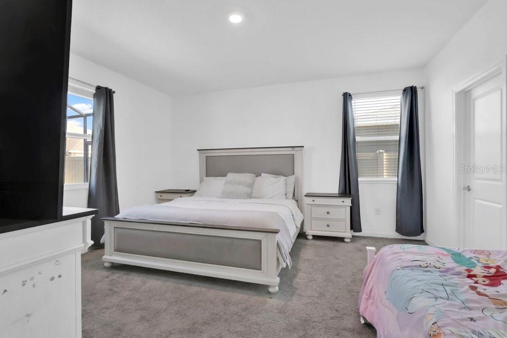 STOREY CREEK PH 1 - Residential