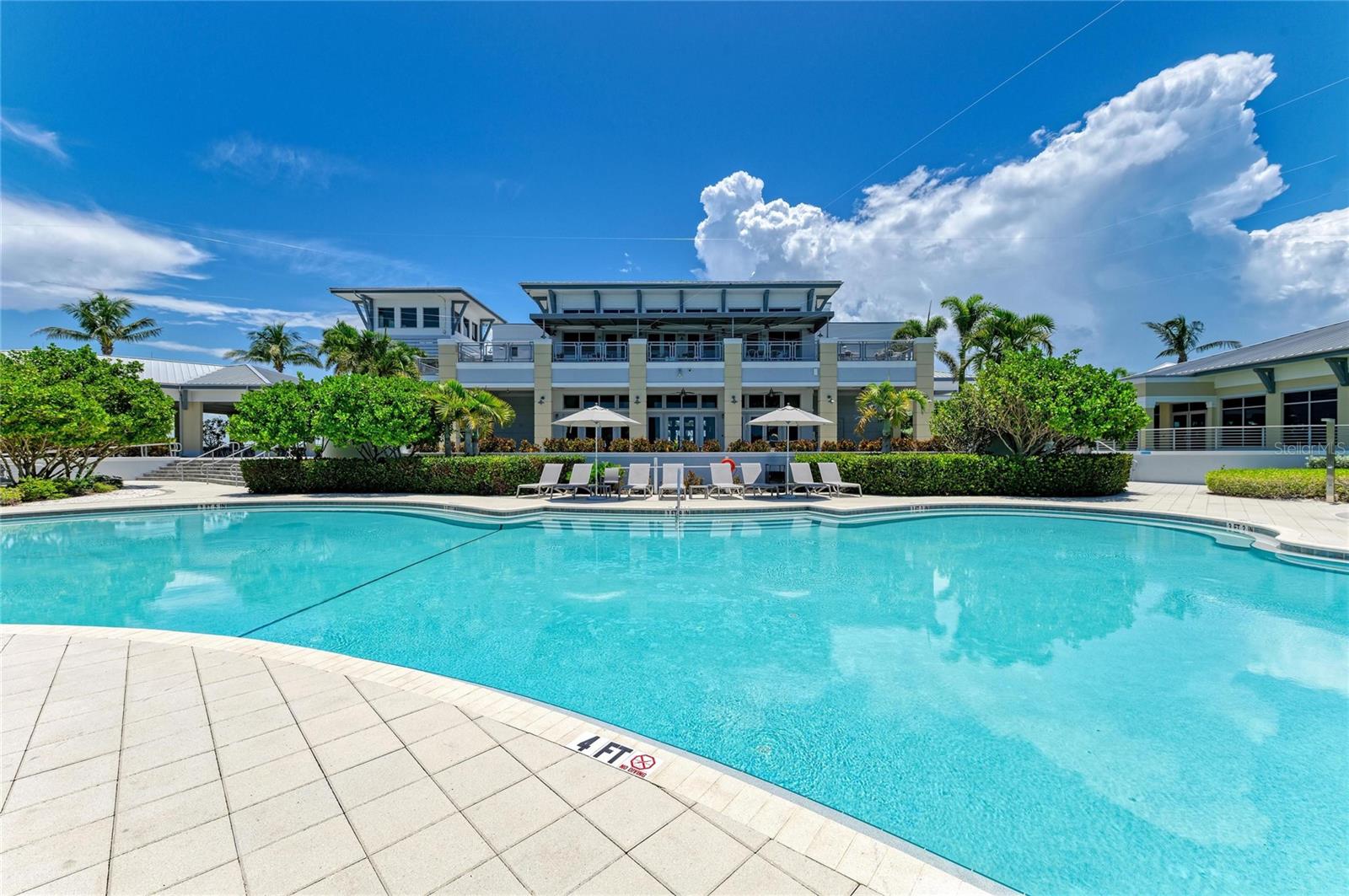 EDGEWATER WALK II/HARBOUR ISLE - Residential