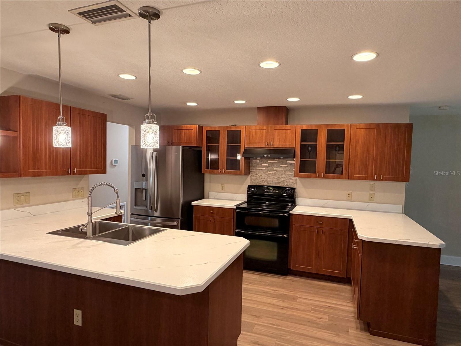INVERNESS HEIGHTS UNIT 02 - Residential