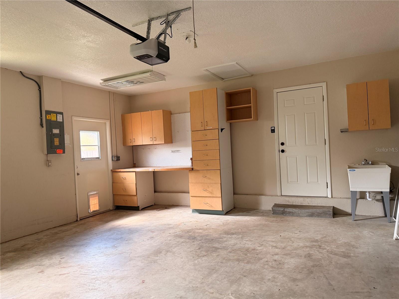 INVERNESS HEIGHTS UNIT 02 - Residential