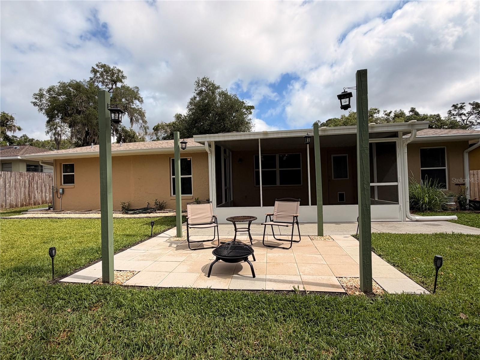 INVERNESS HEIGHTS UNIT 02 - Residential