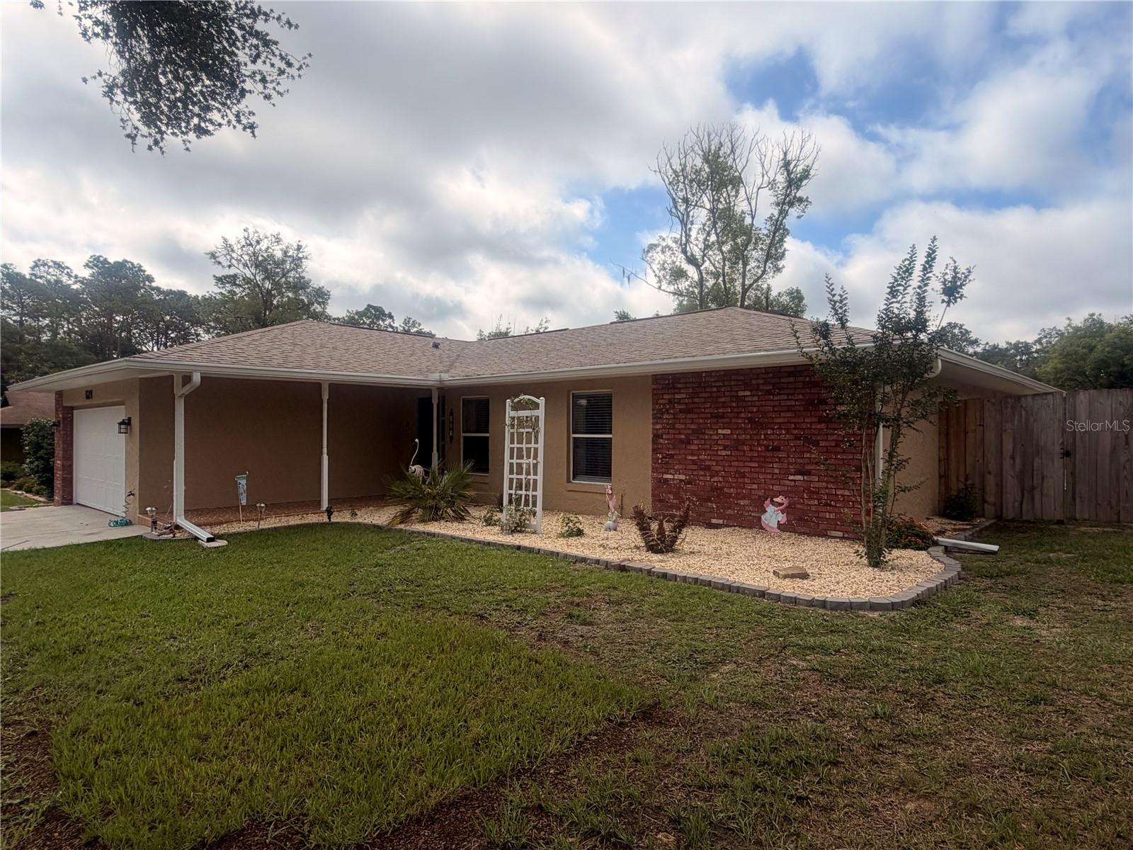 INVERNESS HEIGHTS UNIT 02 - Residential