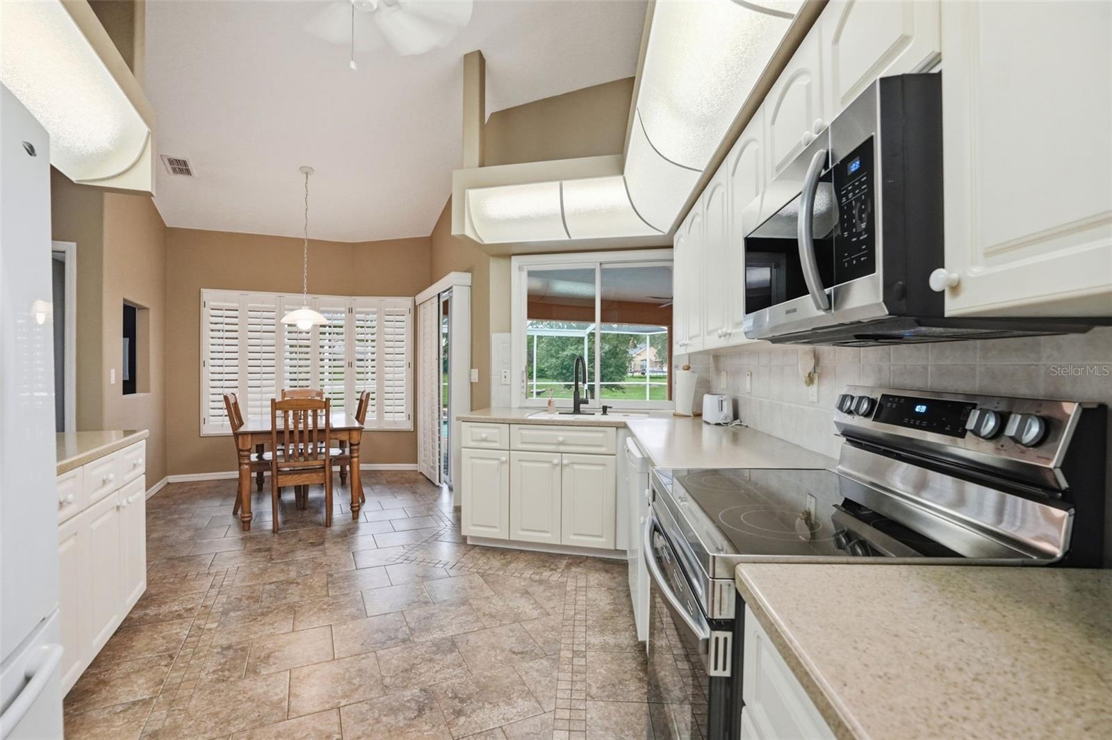 PRISTINE PLACE PH 1 - Residential
