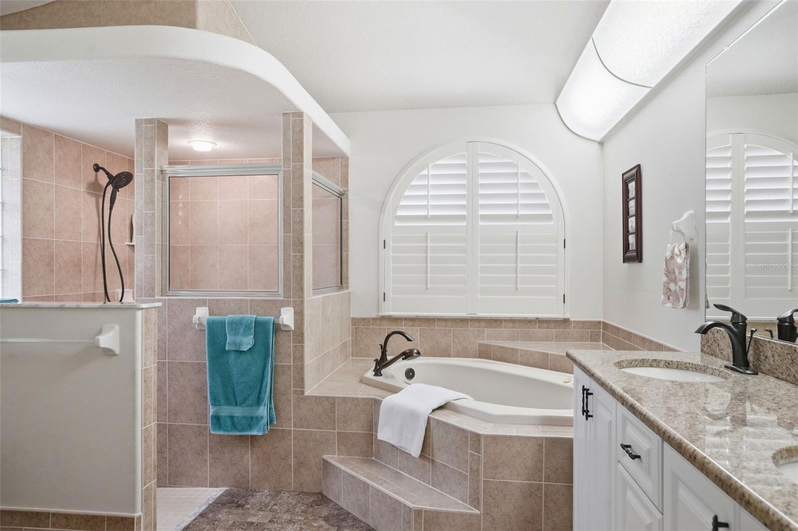 PRISTINE PLACE PH 1 - Residential