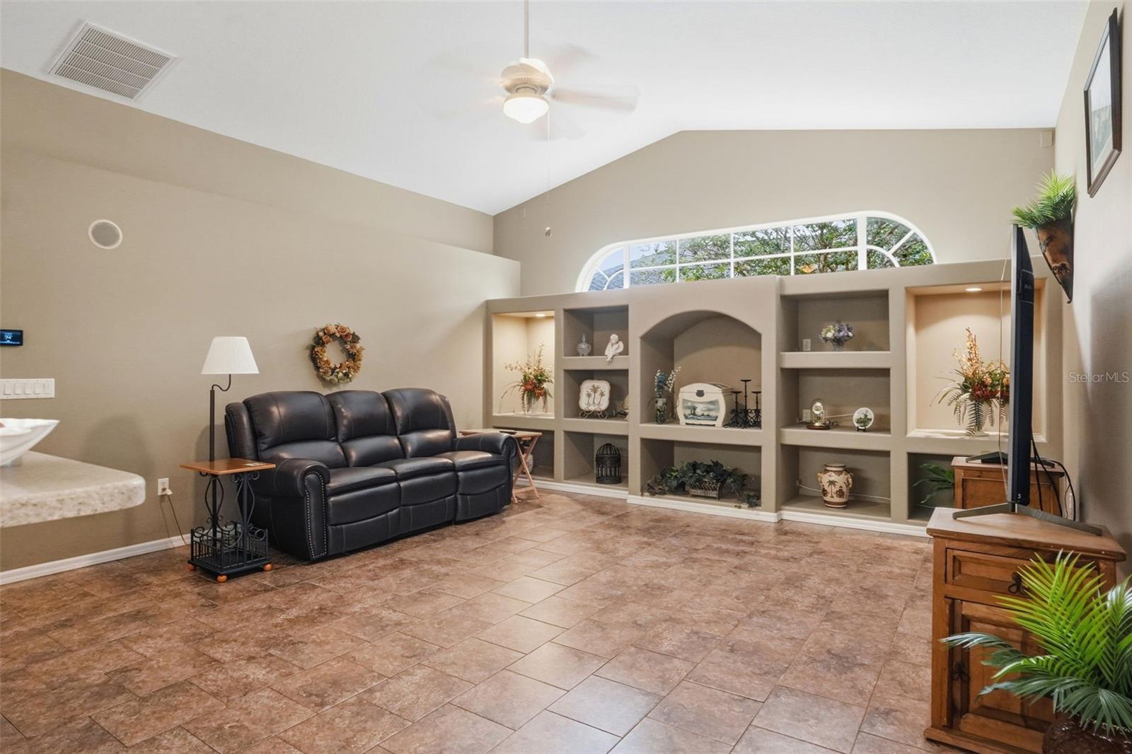 PRISTINE PLACE PH 1 - Residential