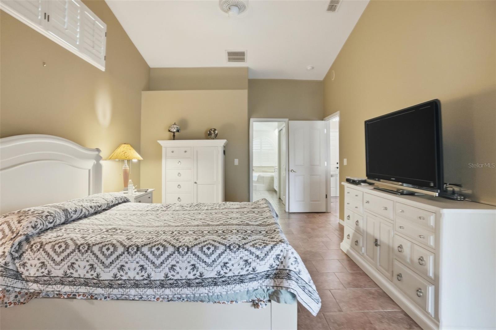 PRISTINE PLACE PH 1 - Residential