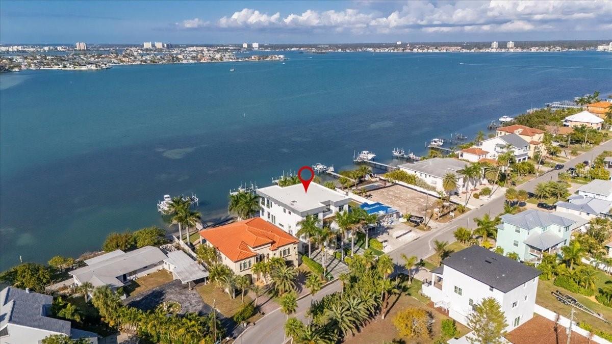 BOCA CIEGA ISLE - Residential