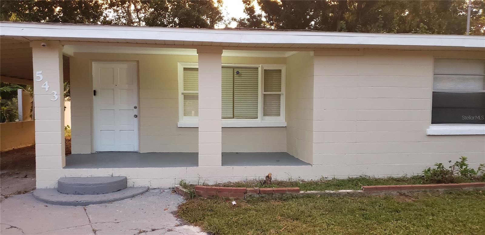 Great 2 bedroom/1 bathroom single family home for rent! This home has been updated with newer flooring, is freshly painted and cleaned! Large storage shed in the back! Ready for a new tenant. REQUIREMENTS: First and Last month's rent plus Security deposit of $1400 is required before move-in. 1 year min lease term. Applicants must have a credit score of 600 or more and income of at least 3x the rent. No smoking is permitted. Pets are allowed with landlord approval and $250 Non-refundable pet fee for each pet. Subject to landlord approval. Text to schedule showings