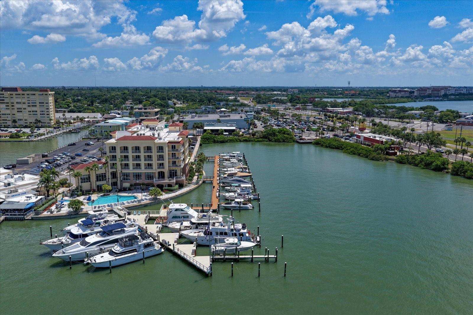 HARBORSIDE BOAT CLUB OF MADEIRA BEACH CONDO - Residential
