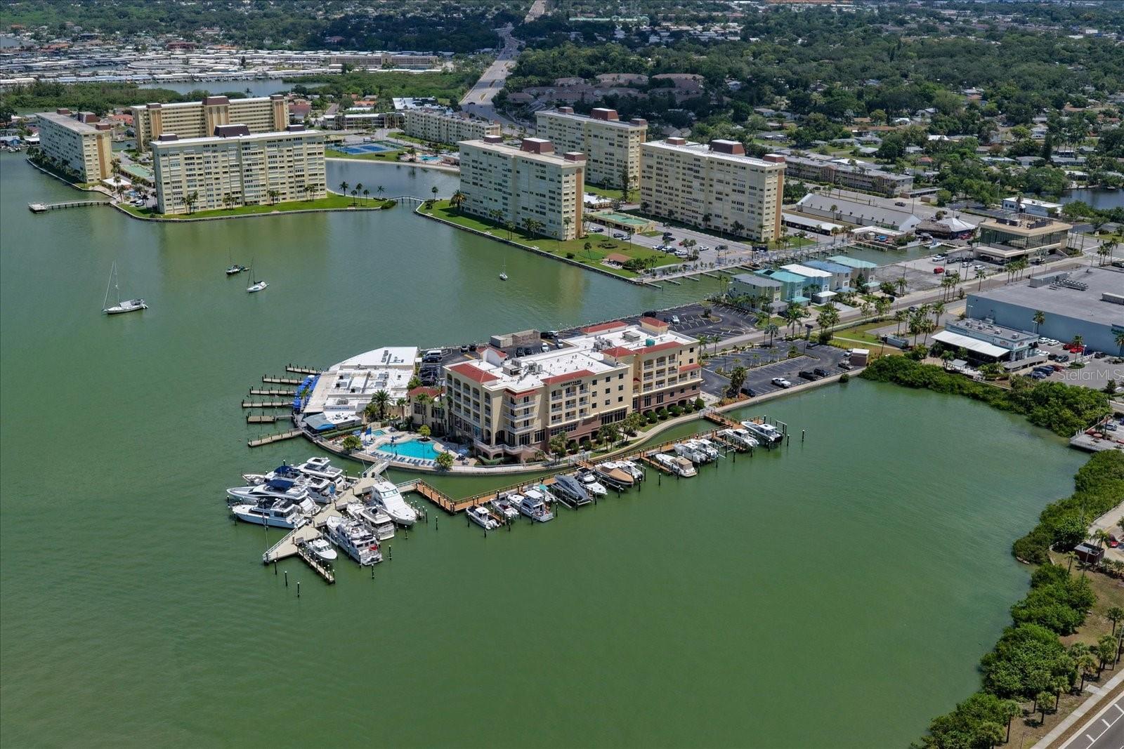 HARBORSIDE BOAT CLUB OF MADEIRA BEACH CONDO - Residential