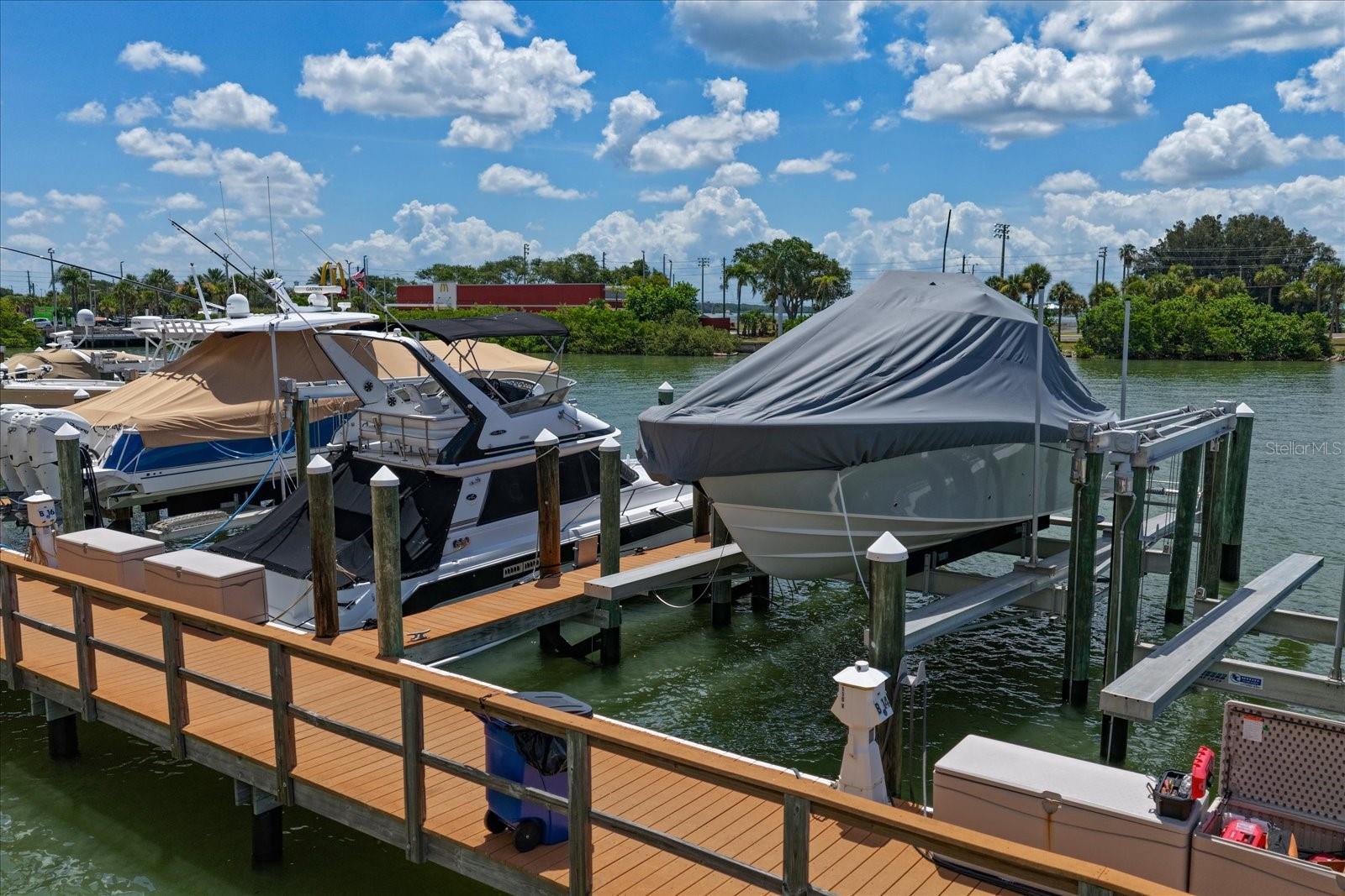 HARBORSIDE BOAT CLUB OF MADEIRA BEACH CONDO - Residential