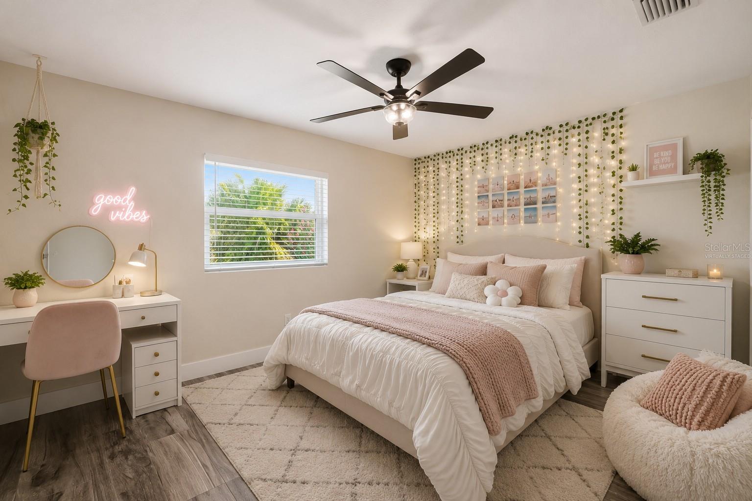 VENICE GARDENS SEC 3 - Residential