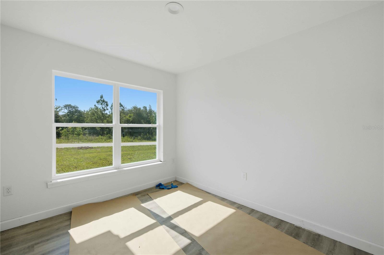 RAINBOW LAKES ESTATE - Residential