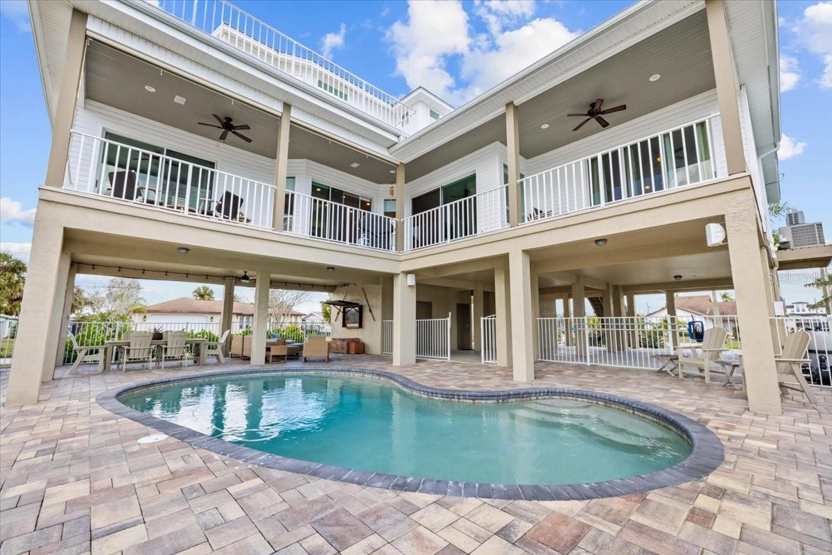 HARBOR ISLES - Residential