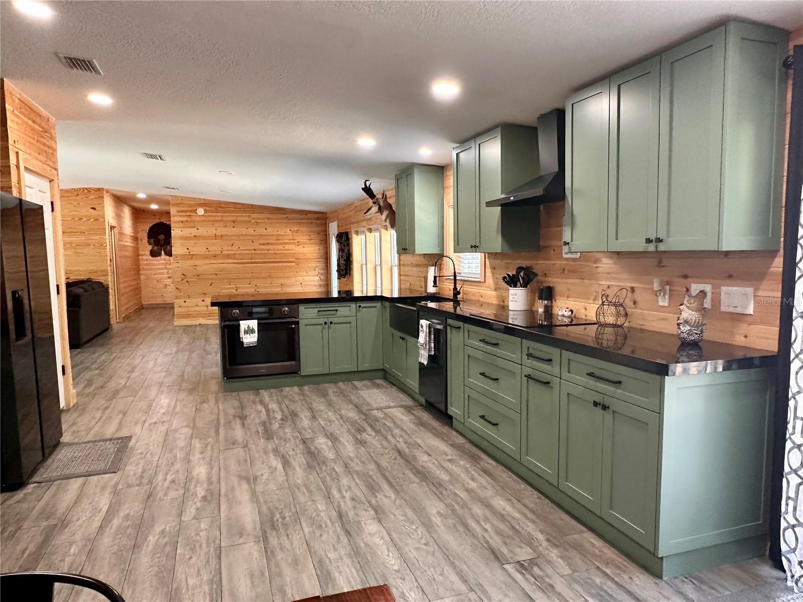 TIGER CREEK FOREST - Residential