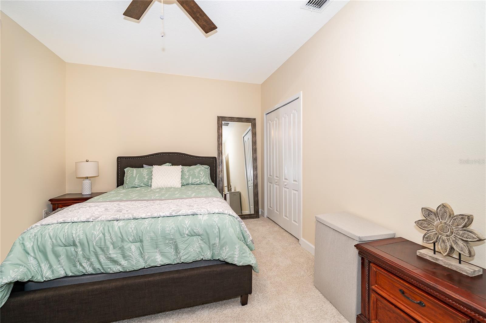 CHAMPIONS CLUB CONDO PH 13 - Residential