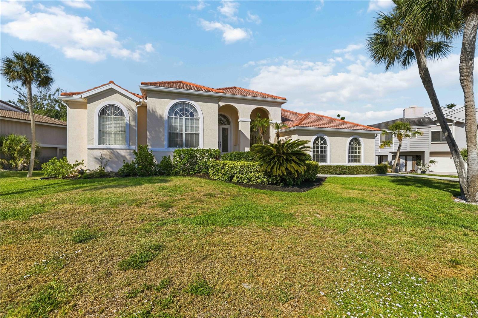 BAY ISLES - Residential