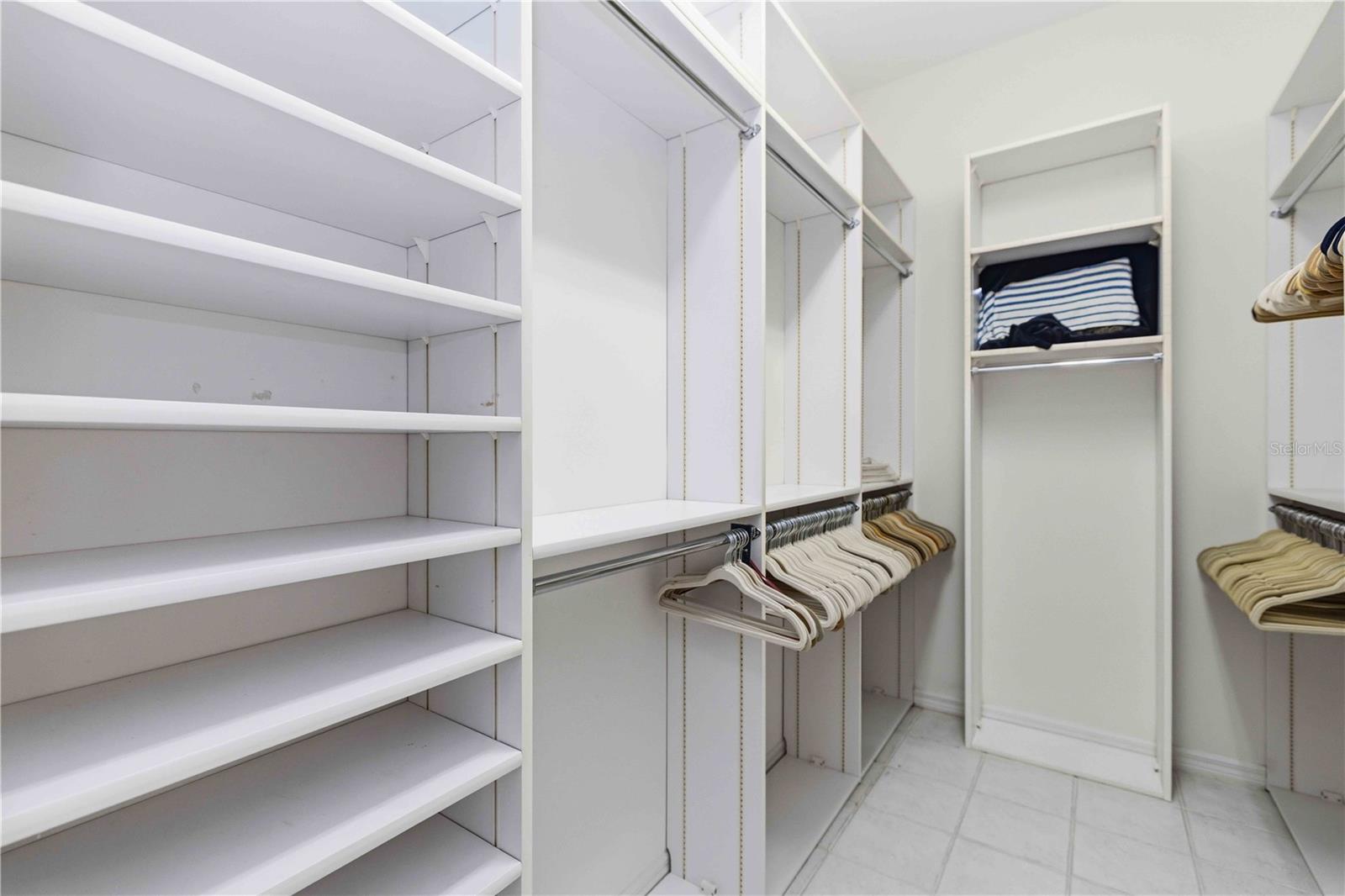 BAY ISLES - Residential