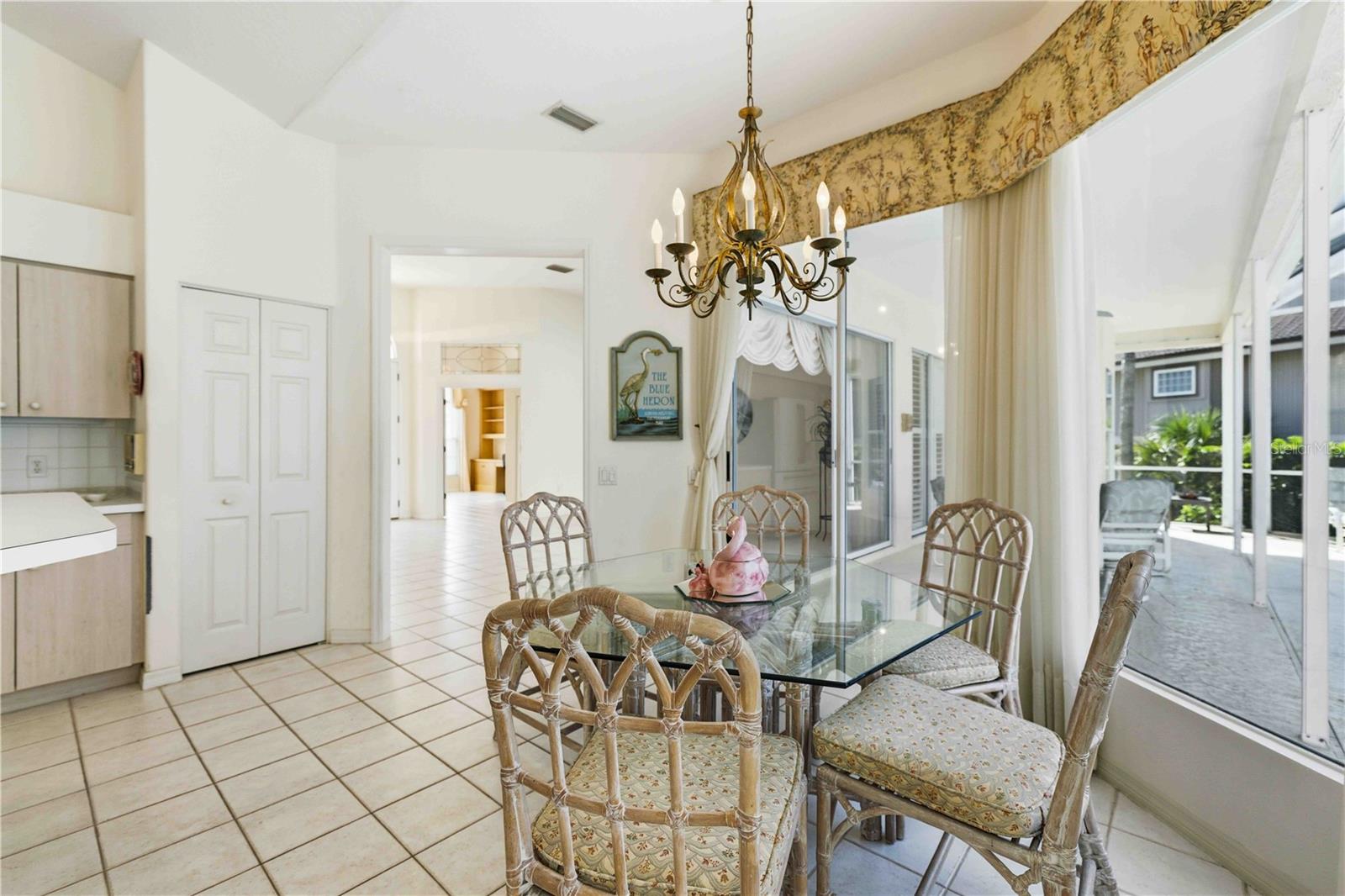 BAY ISLES - Residential