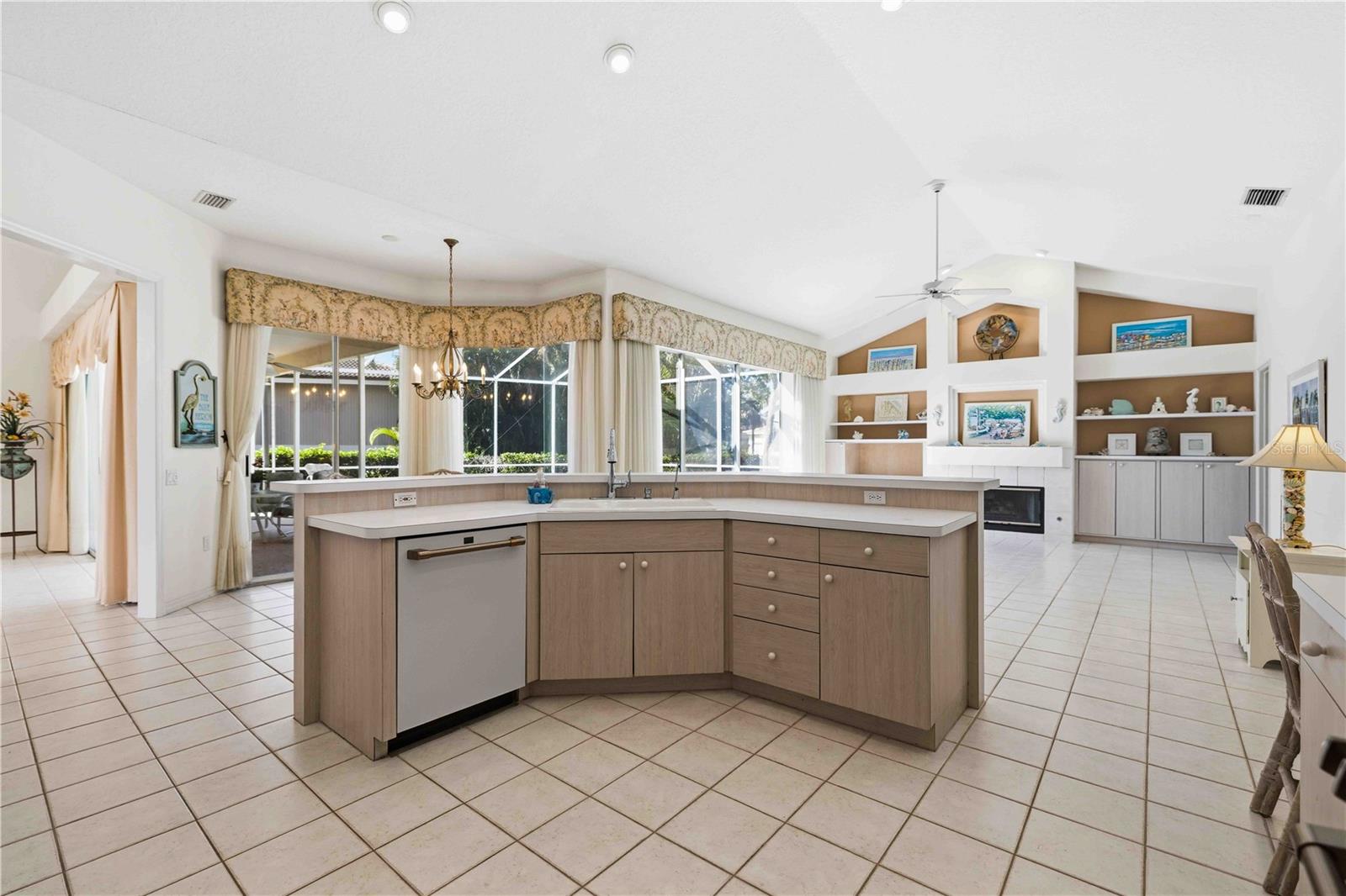 BAY ISLES - Residential