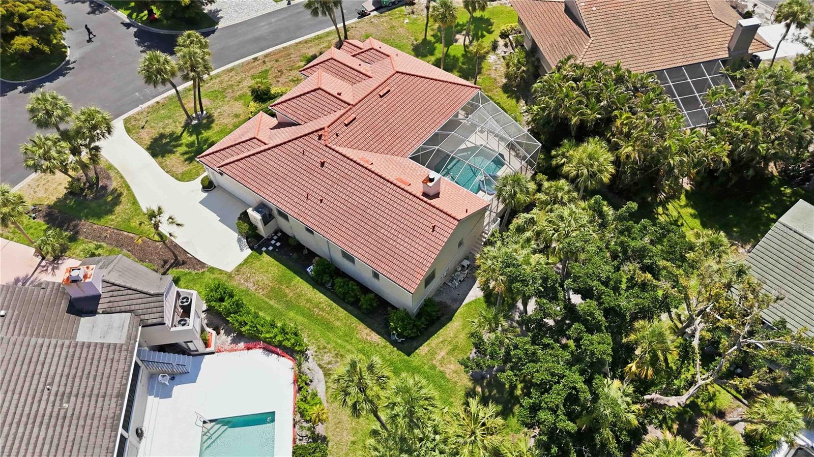 BAY ISLES - Residential