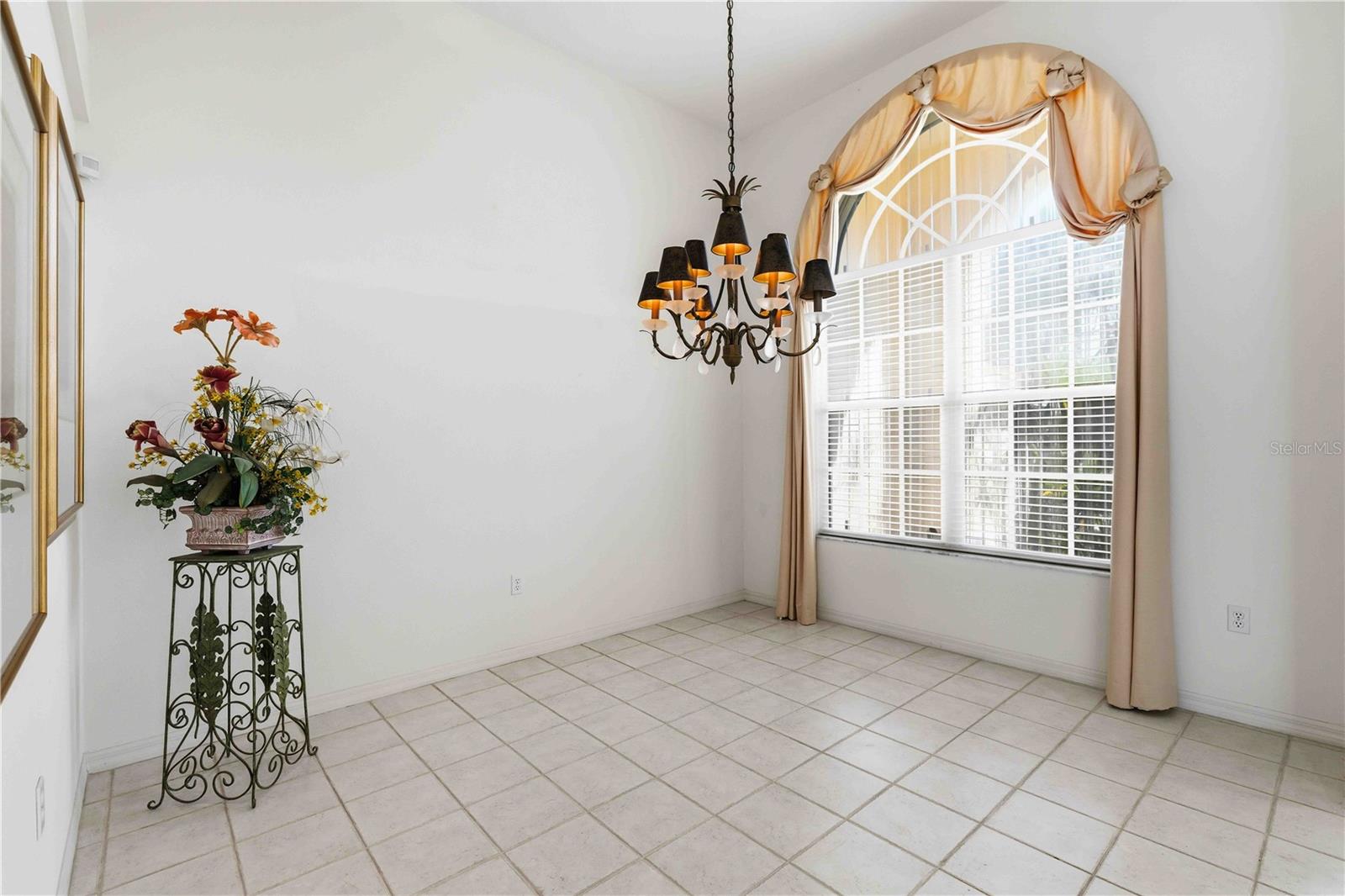 BAY ISLES - Residential