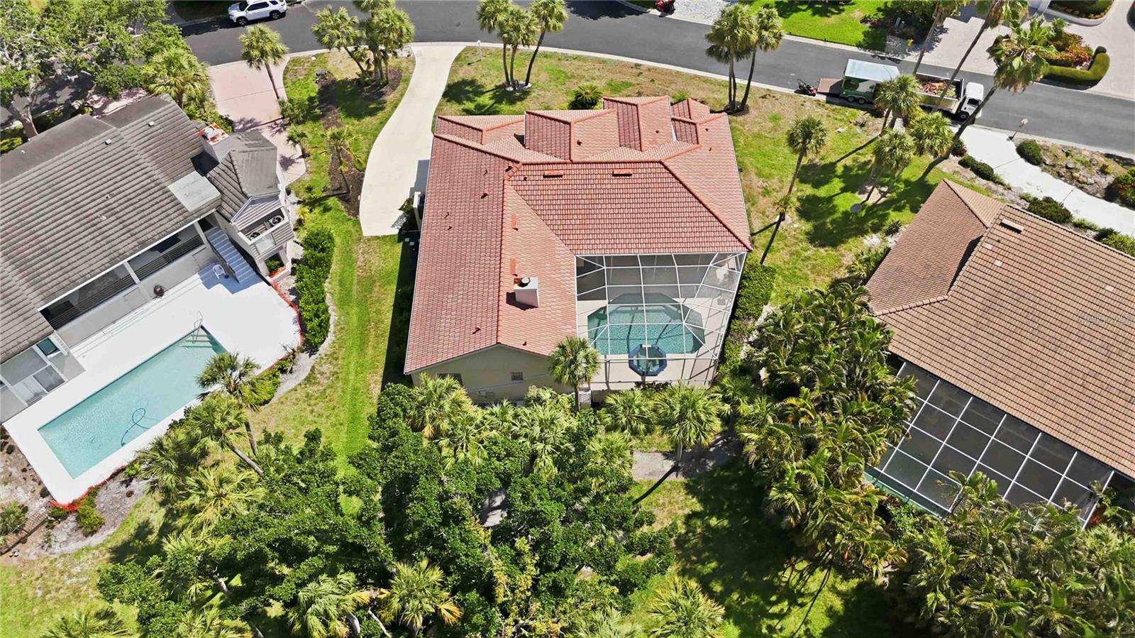 BAY ISLES - Residential