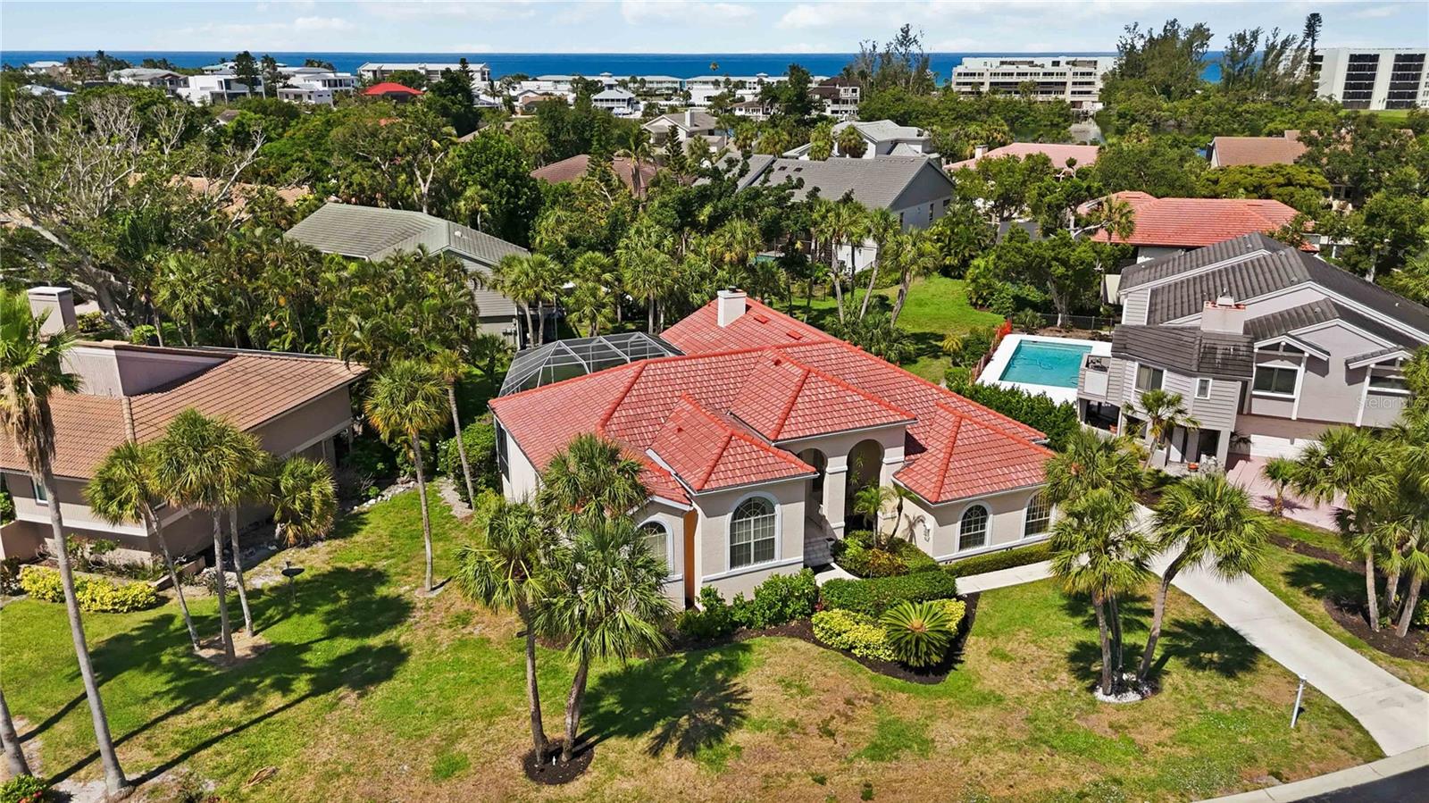 BAY ISLES - Residential