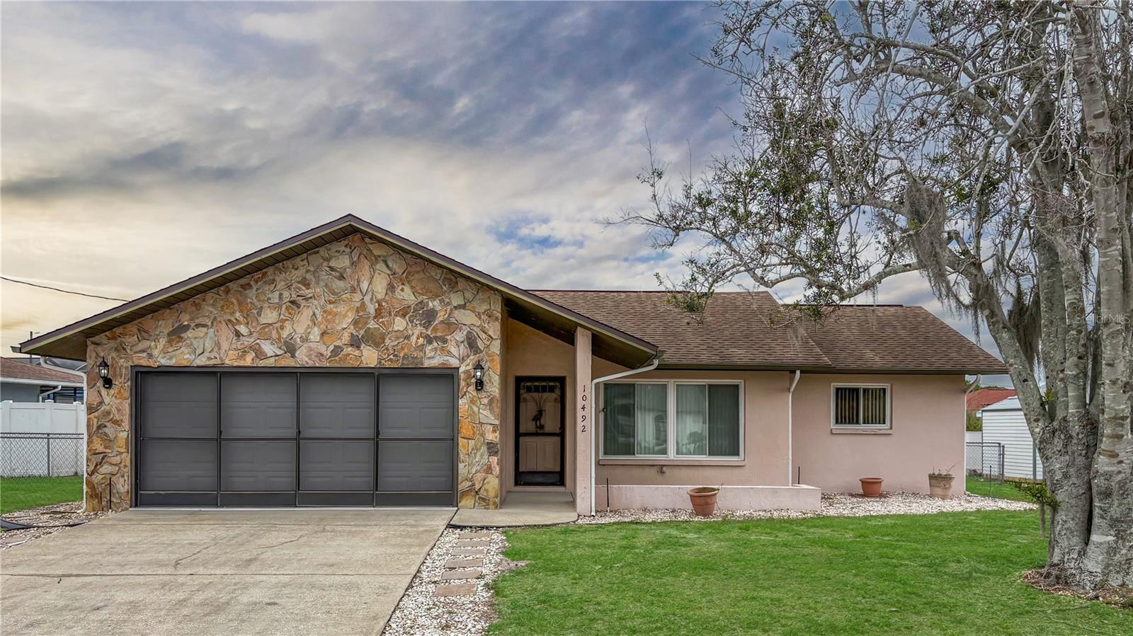 SPRING HILL - Residential