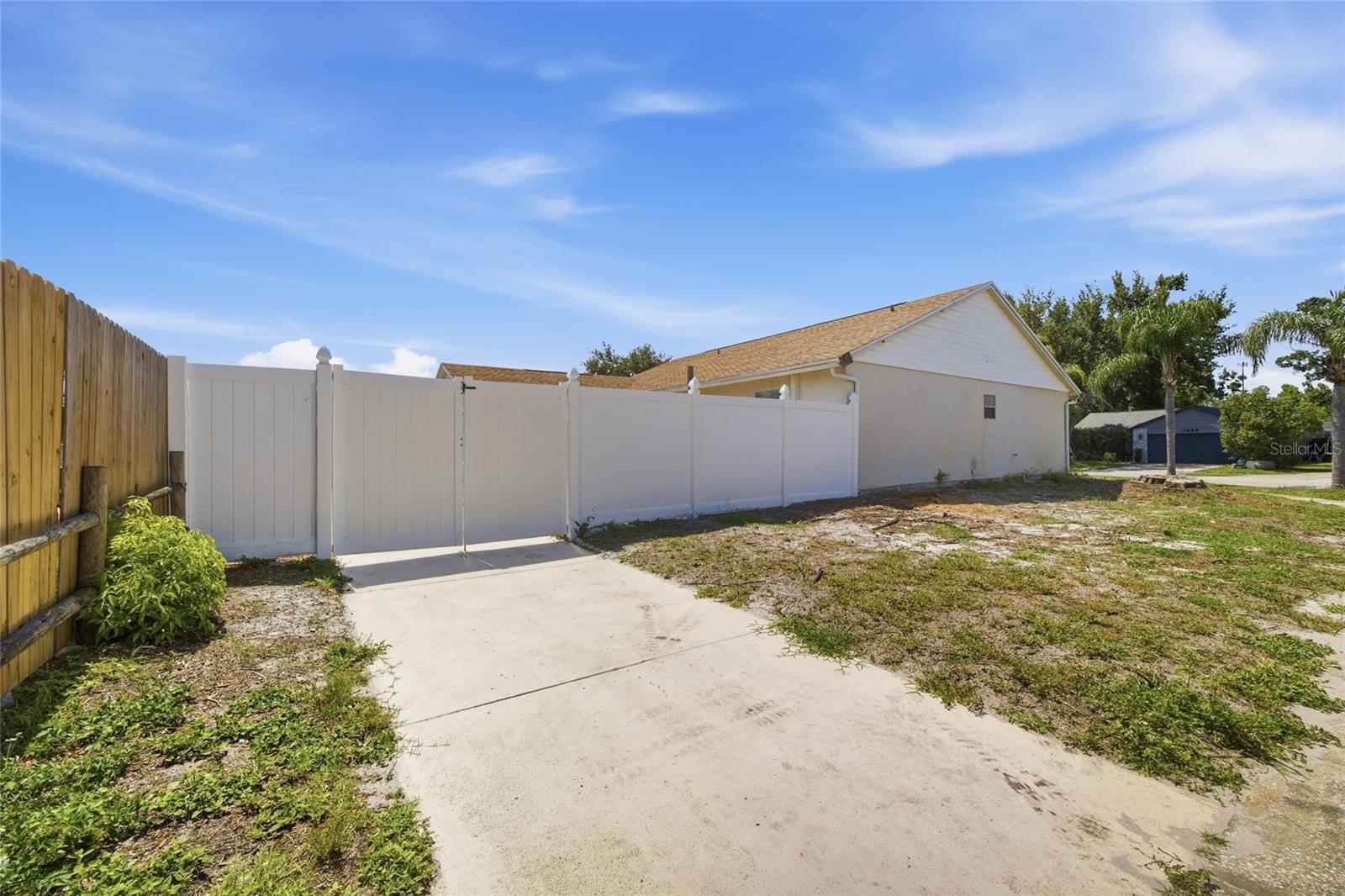 SEVEN SPGS HOMES - Residential