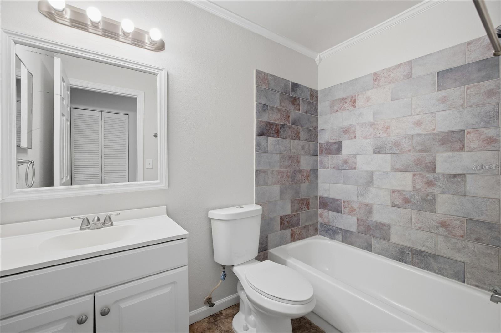 SEVEN SPGS HOMES - Residential
