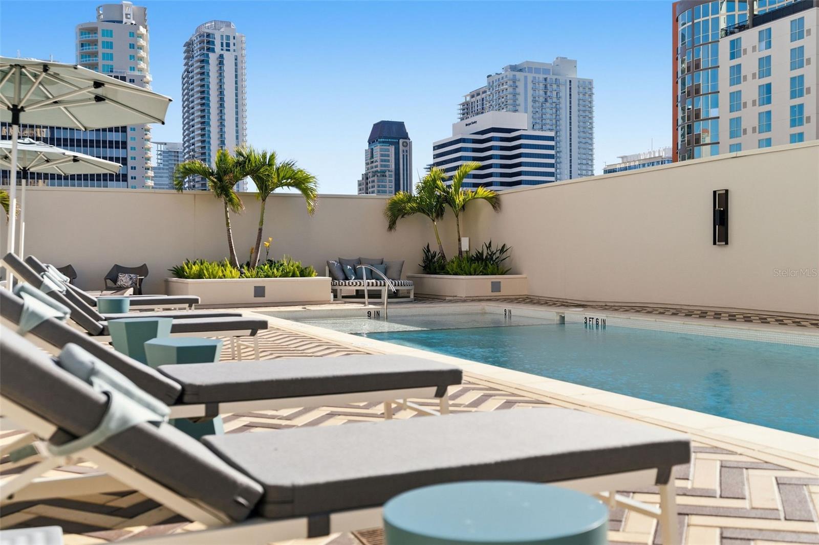 NOLEN THE CONDO - Residential