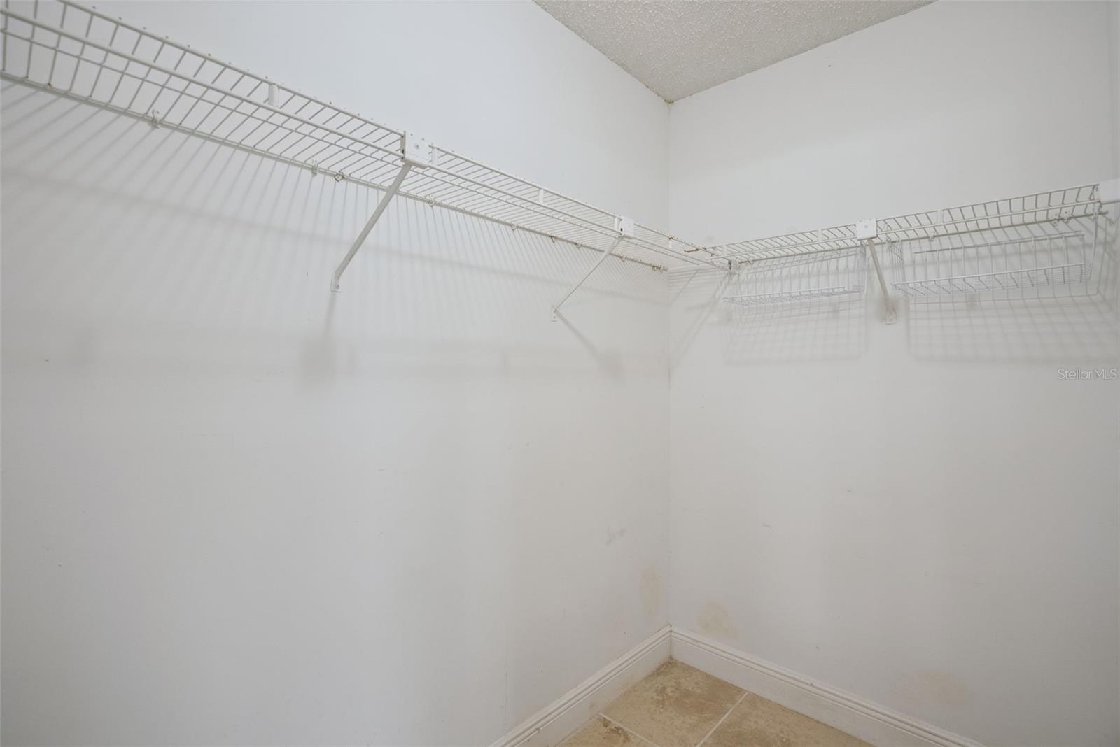 REGENCY PARK AT LAKE MARY A CONDO - Residential