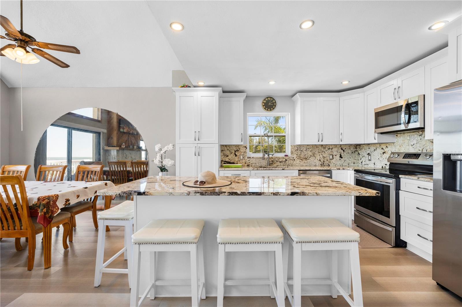 DRIFTWOOD ISLES - Residential