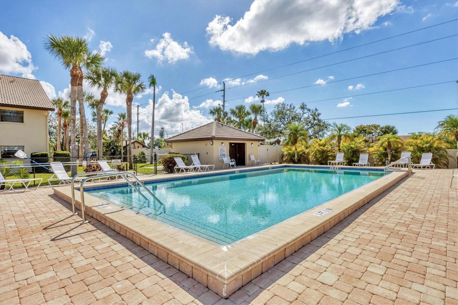 MISSION LAKES - Residential