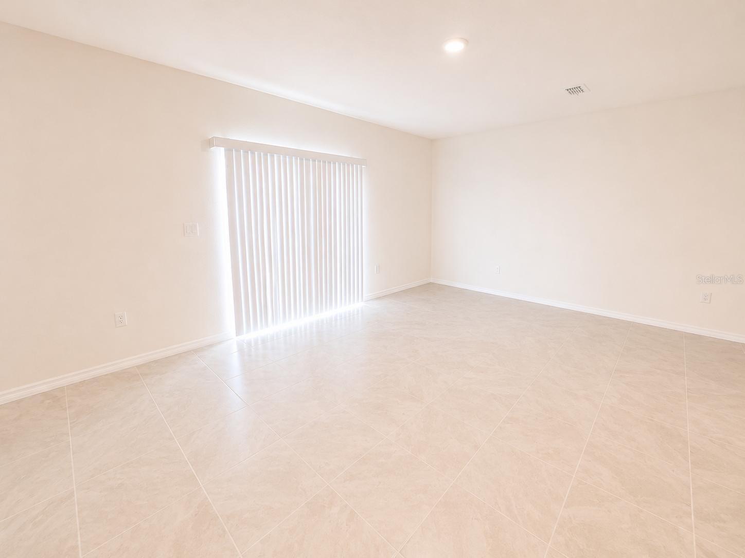 DANBURY - Residential Lease