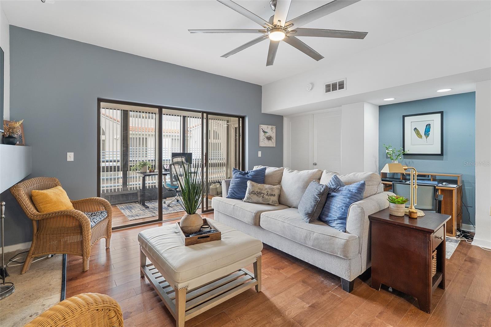 SUN BAY CLUB CONDO UT 1 - Residential