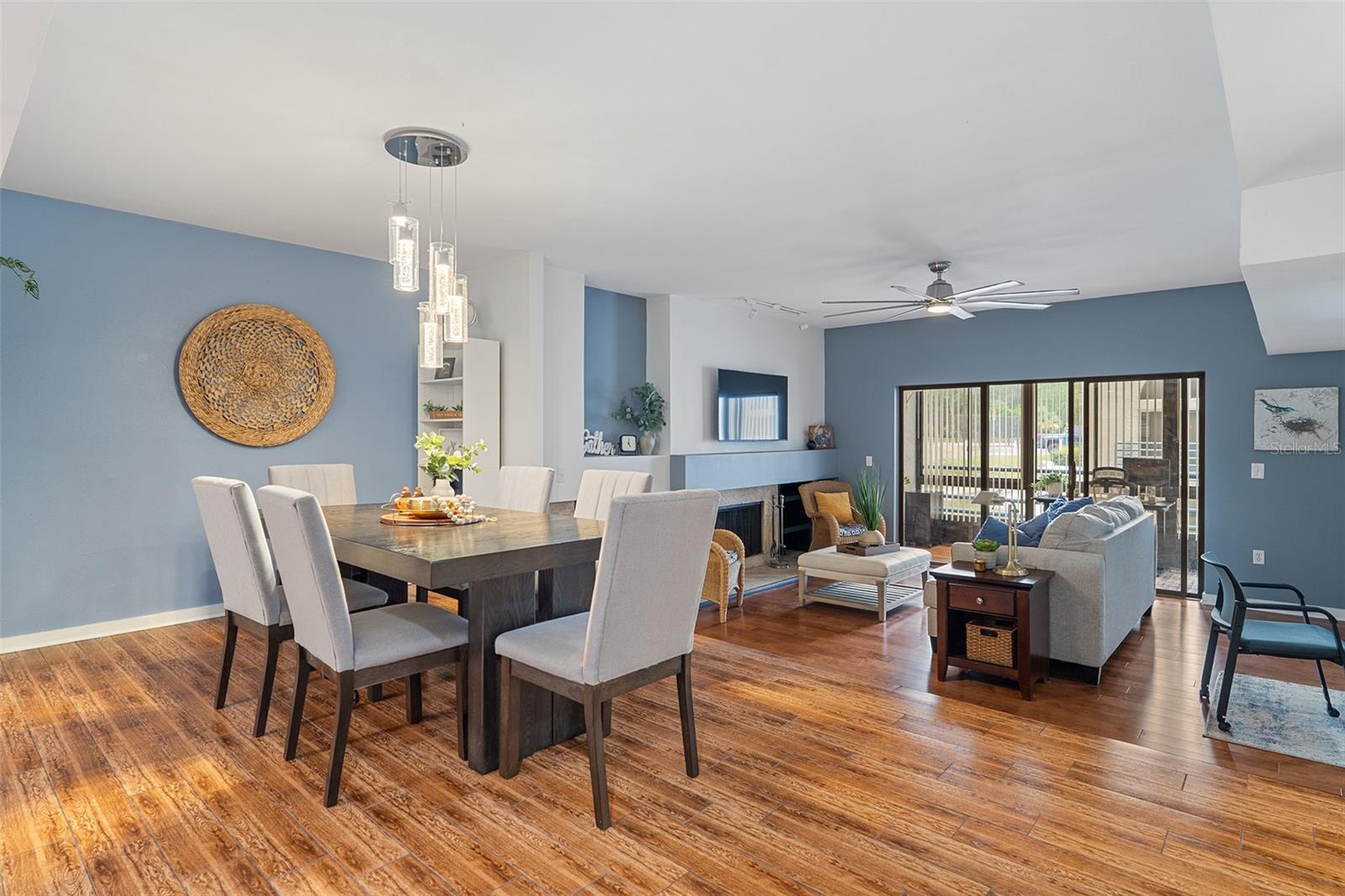 SUN BAY CLUB CONDO UT 1 - Residential