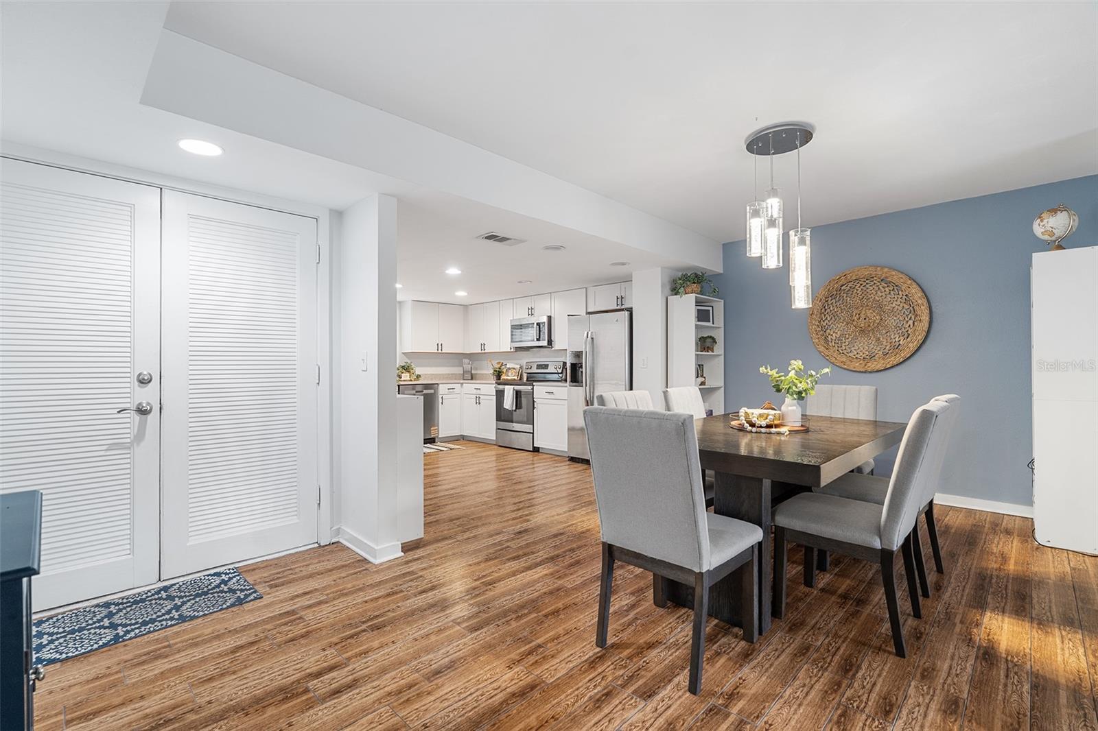 SUN BAY CLUB CONDO UT 1 - Residential