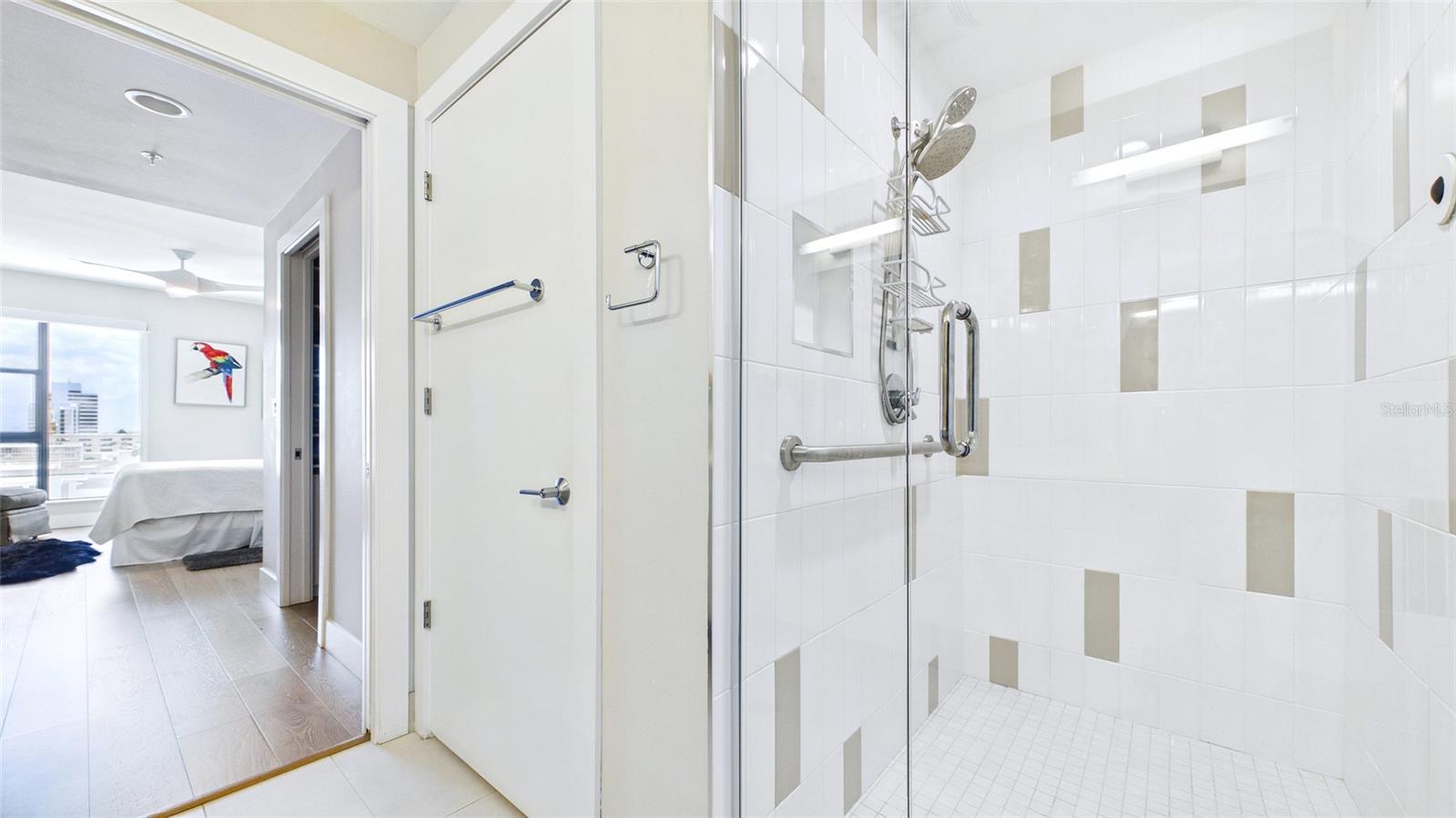 SALVADOR THE CONDO - Residential